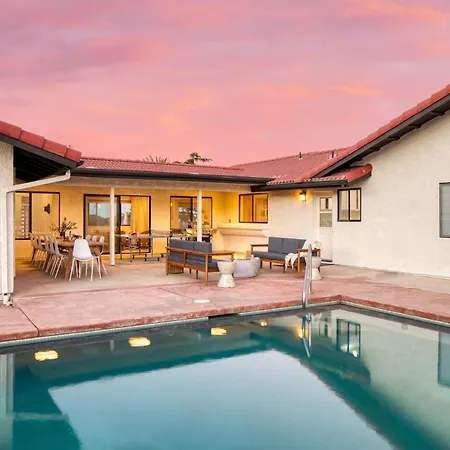 Lava Rocks By Avantstay Gorgeous Desert Haven W Pool Hot Tub Fire Pit Ping Pong